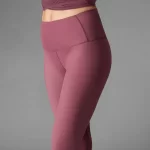 F21Apparel_HighWaistedTight_GarnetPearl_Detail.jpg