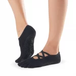 socks_grip_elle_ft_black_1.jpg
