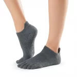 socks_grip_lowrise_ft_charcoal_2.jpg