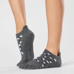 socks_grip_lowrise_ft_pansy_1.jpg