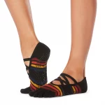 toesox_socks_grip_elle_ft_nostalgic.jpg